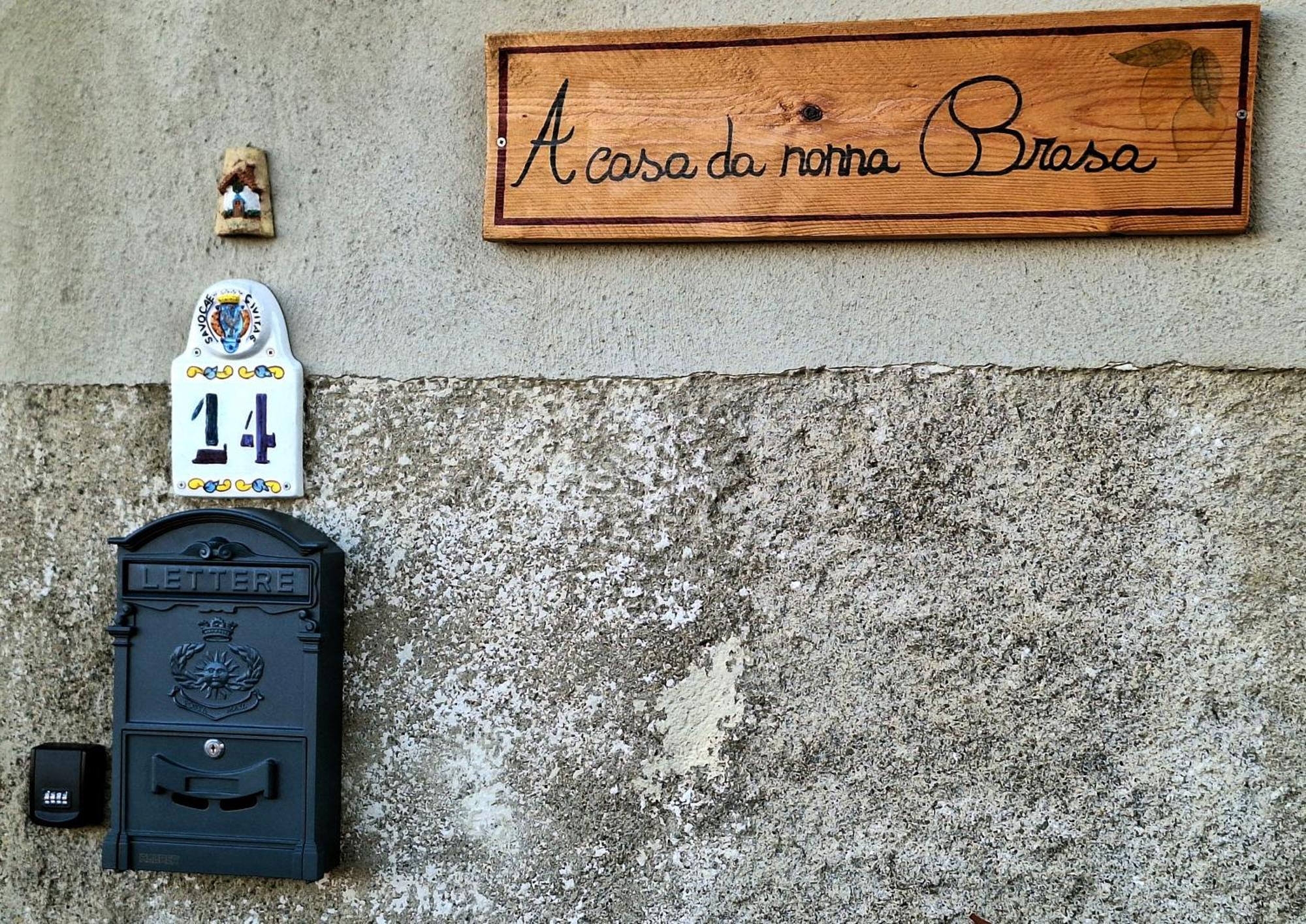 A Casa Da Nonna Brasa Holiday Home Savoca Dış mekan fotoğraf