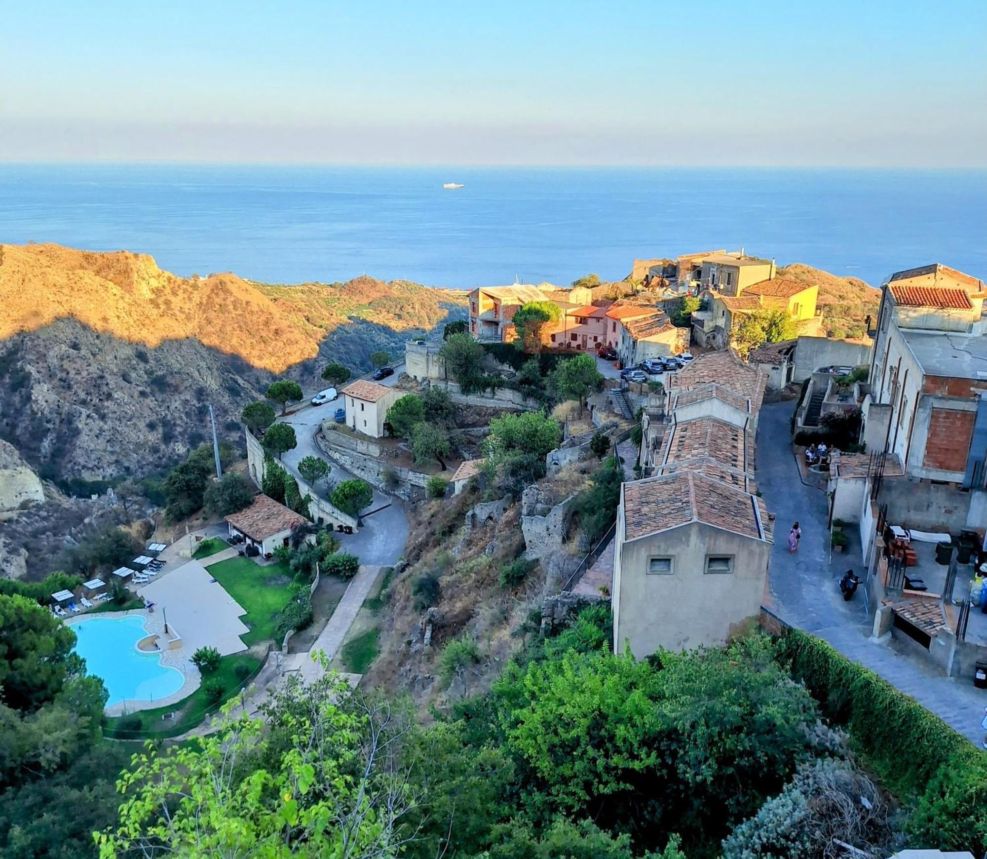 A Casa Da Nonna Brasa Holiday Home Savoca Dış mekan fotoğraf